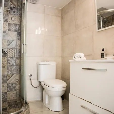 λocal Me Holiday home Athens
